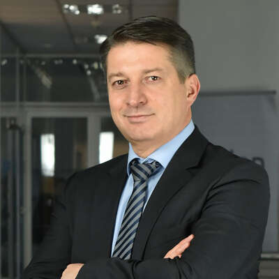 Peter Uzunov